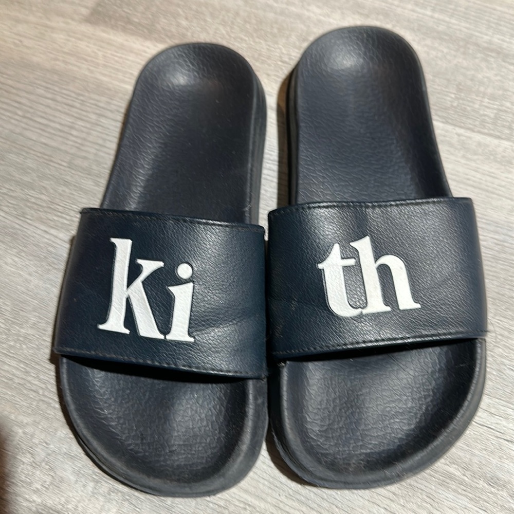 Kith slides used size 8.5